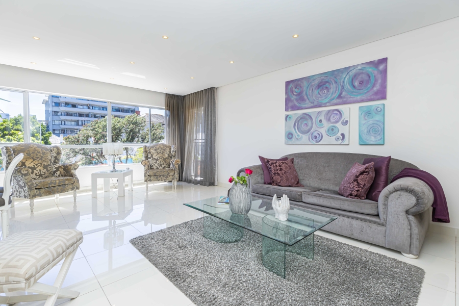 2 Bedroom Property for Sale in Sea Point Western Cape